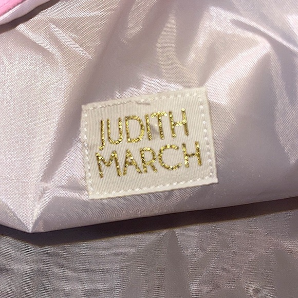 ‼️LAST ONE‼️ 🆕🩷JUDITH MARCH: Large Pink Terry Cloth Bag - Picture 5 of 6